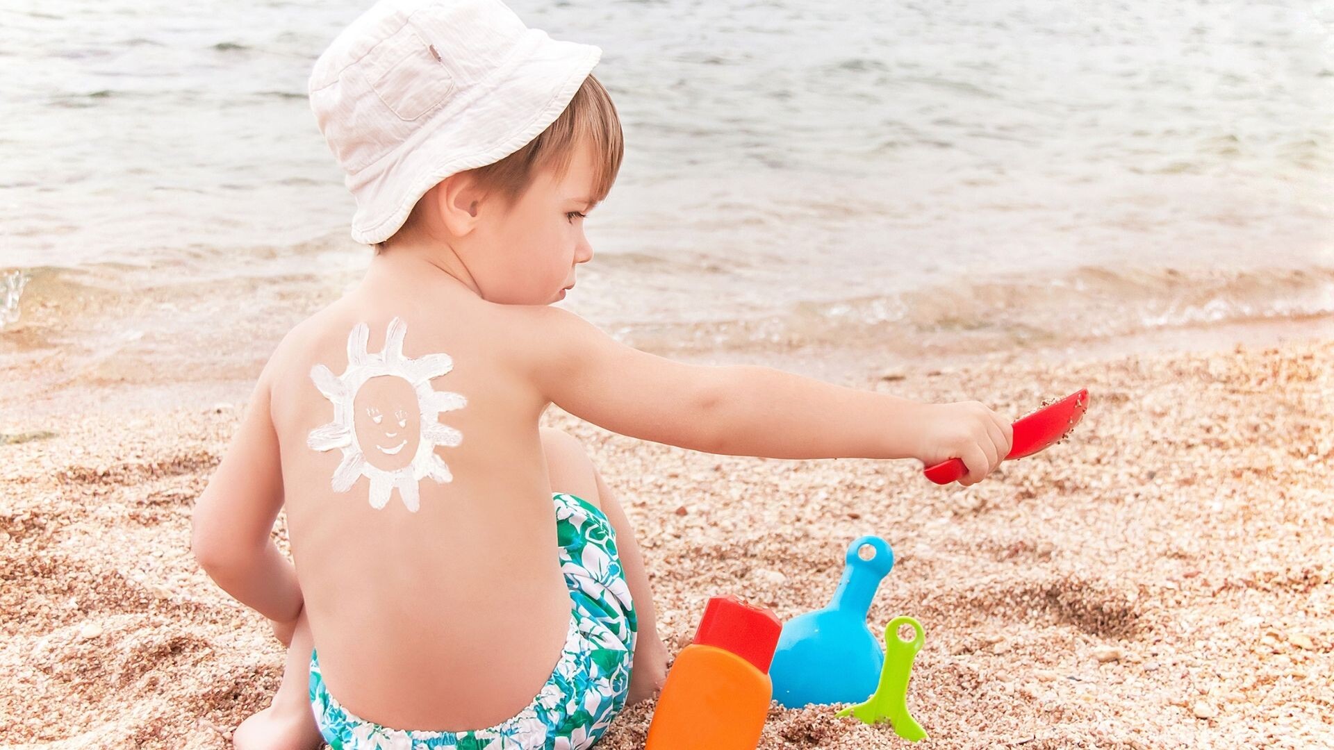 Bebekler İçin Güneş Kremi Önerisi 